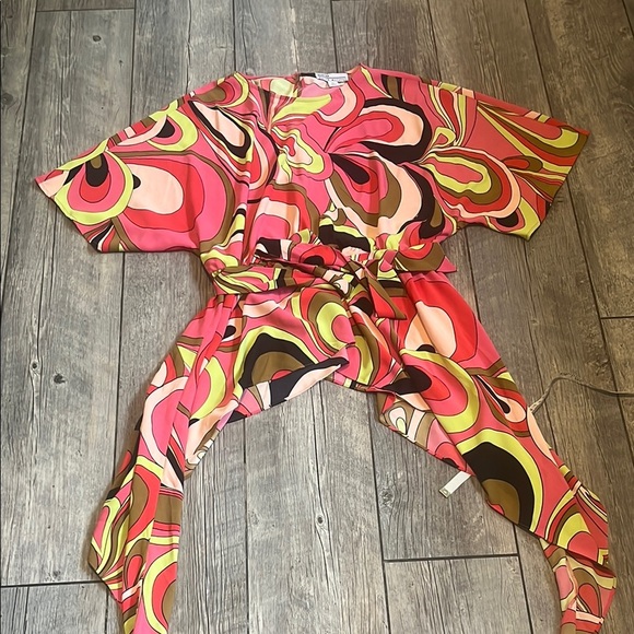 David Mediterranean Vibrant Abstract Patterned Kimono - Picture 2 of 5